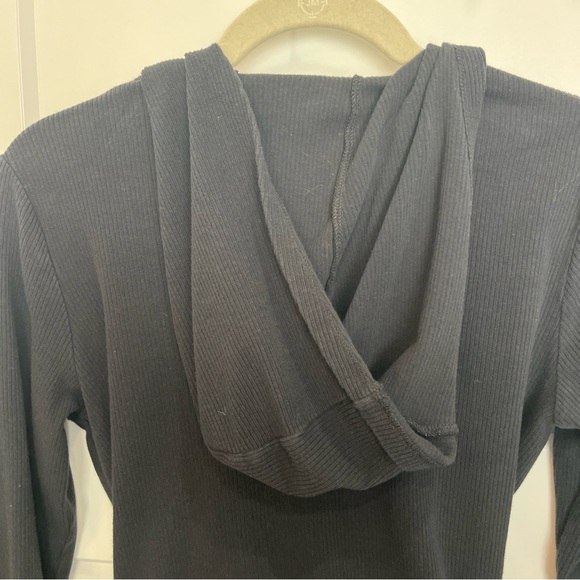 Women’s Gymshark Black Wrap Cardigan Hoodie Long Sleeve Size Small - Picture 8 of 9